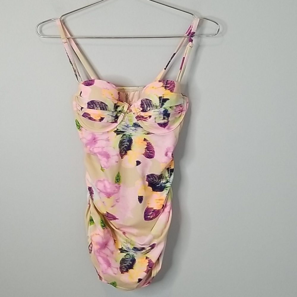 32B Victoria's Secret bandeau tankini swim top